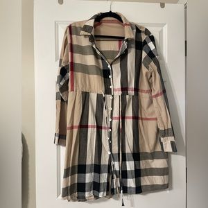 Burberry INSPIRED dress. Worn once, no tags but comparable to size 18